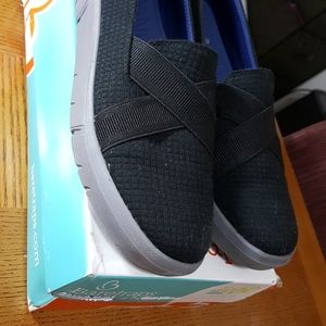 baretraps tennis shoes